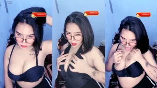 Angell99 Jilat Utingnya Sendiri Hot!